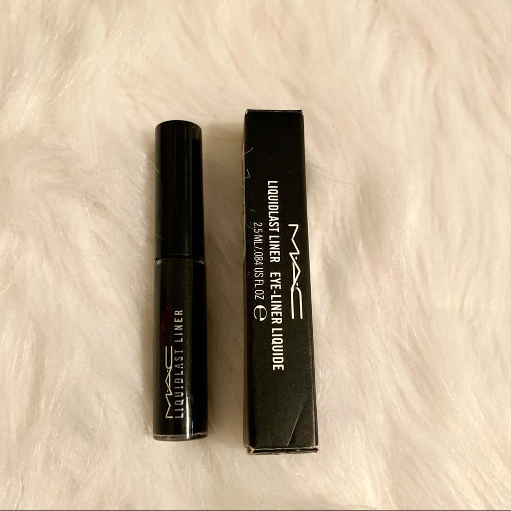 3/$20 🥑 MAC liquidlast eyeliner point black